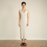 Textured Knit V-Neck Midaxi Dress
