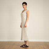 Textured Knit V-Neck Midaxi Dress