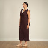 Textured Knit V-Neck Midaxi Dress