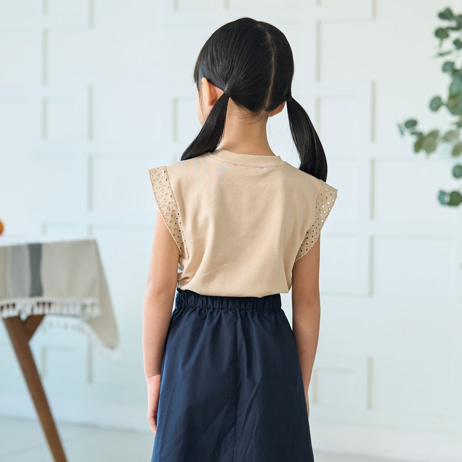 Girl Loose-Fit Lace Sleeveless Top
