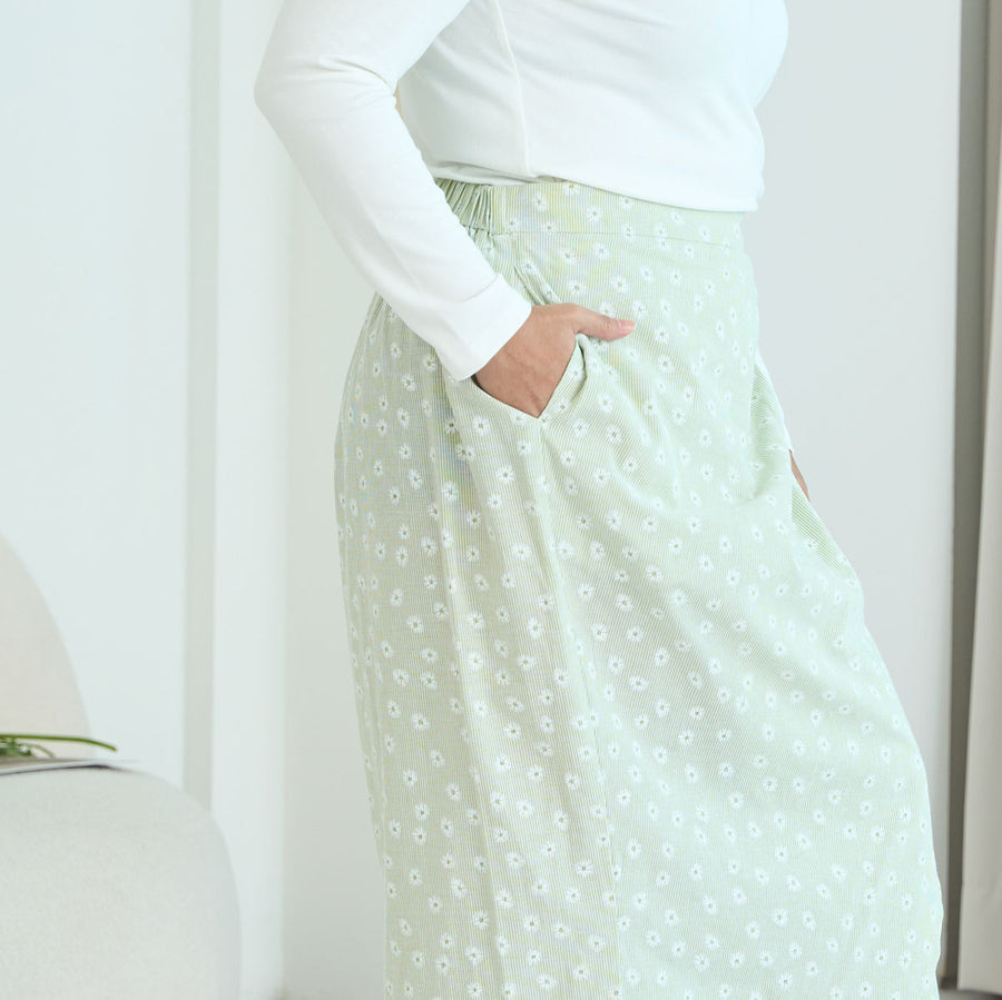 Floral Ruched Maxi Tulip Skirt